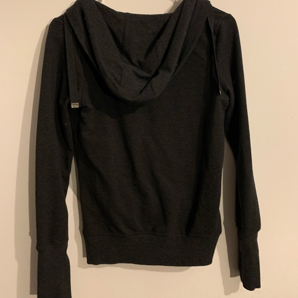 Active wear long sleeve cross-over sweater - Picture 2 of 2